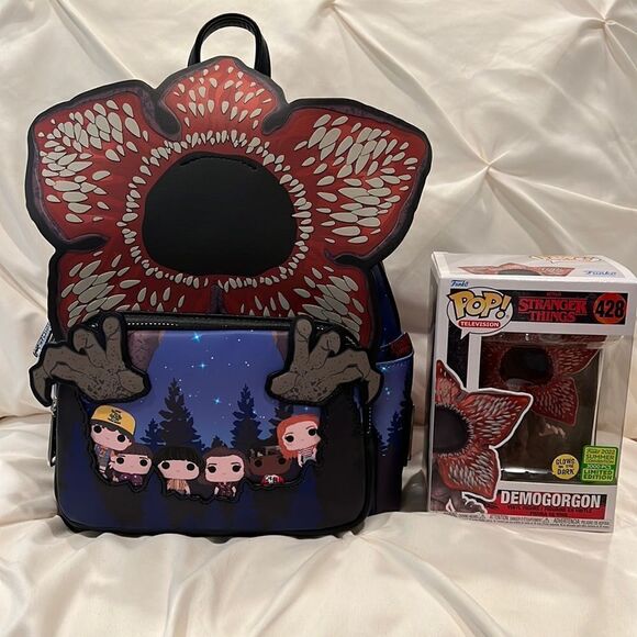 Loungefly LE SC X Funko POP Stranger Things Demogorgon Mini Backpack & Pop!!🔥 - Picture 1 of 17